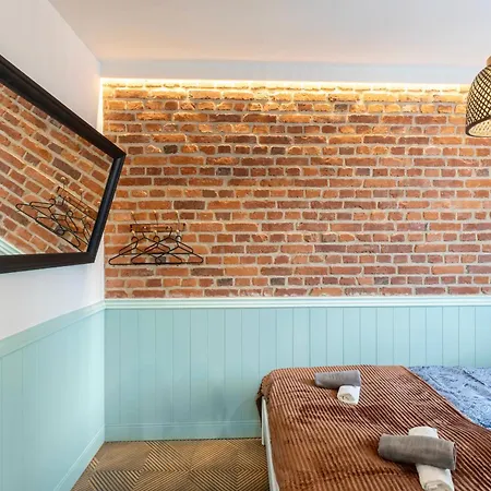 Kotlarska Snug Escape *