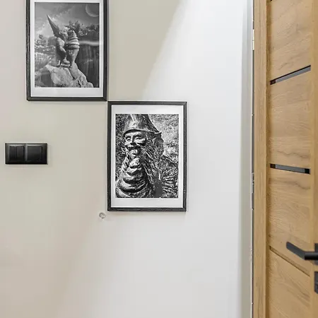 Kotlarska Snug Escape